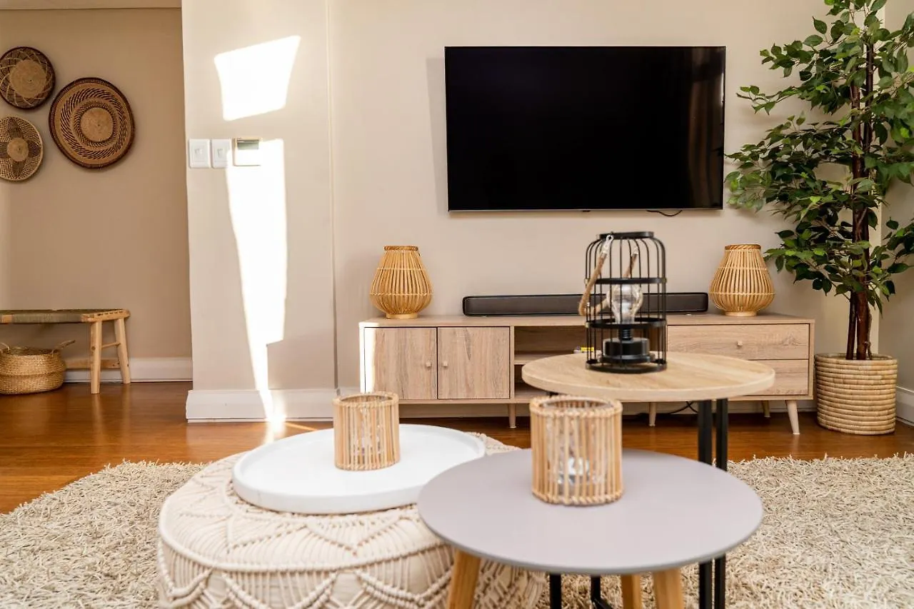 Panoramic Ocean View Beachfront Top Floor 2 Bed, Big Bay- 212 Eden On The Bay Bloubergstrand