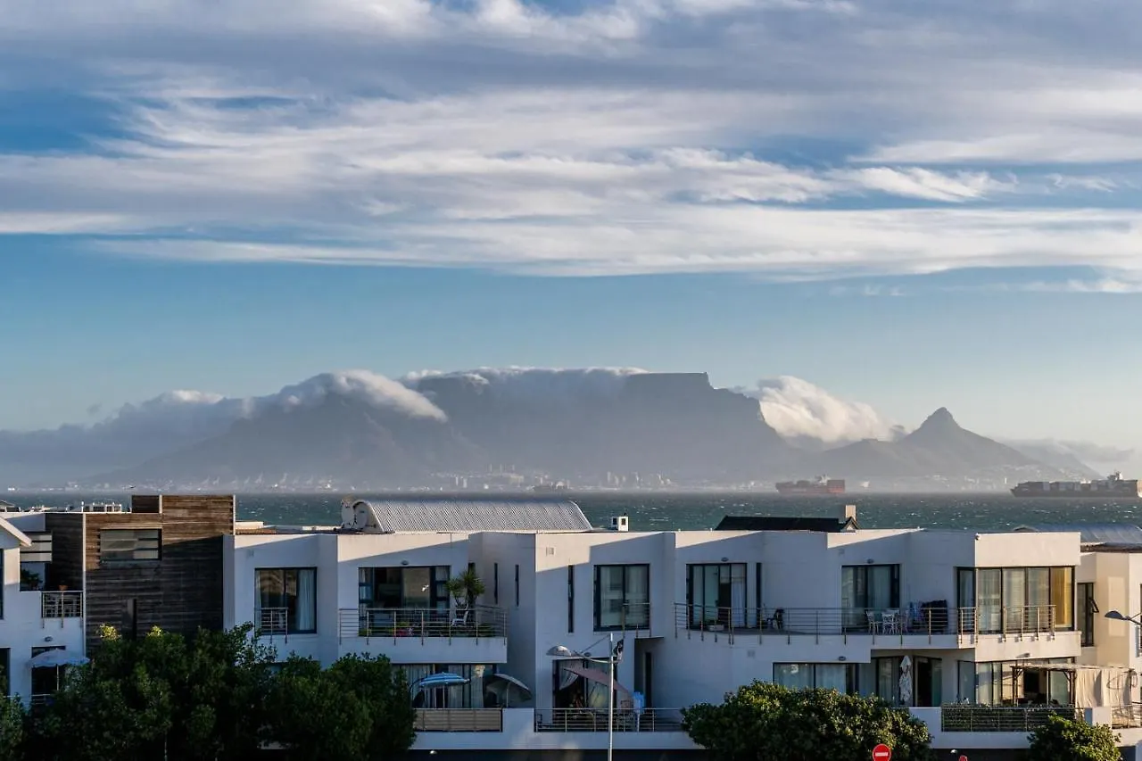 Panoramic Ocean View Beachfront Top Floor 2 Bed, Big Bay- 212 Eden On The Bay Bloubergstrand 0*,  Afrique du Sud