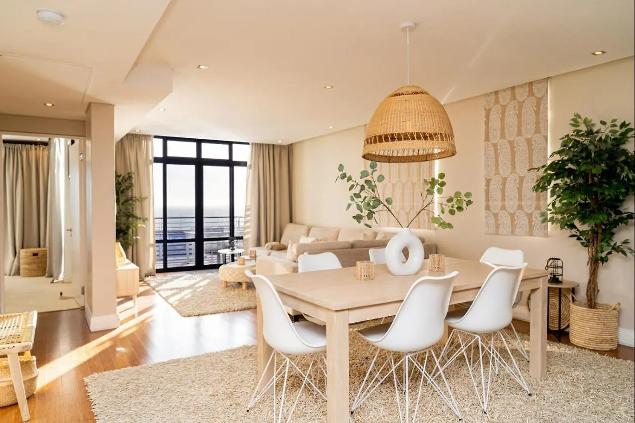 Panoramic Ocean View Beachfront Top Floor 2 Bed, Big Bay- 212 Eden On The Bay Bloubergstrand