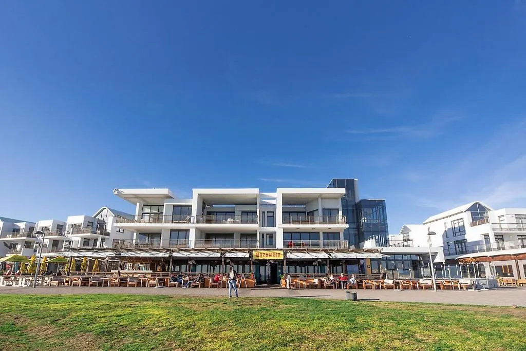Panoramic Ocean View Beachfront Top Floor 2 Bed, Big Bay- 212 Eden On The Bay Bloubergstrand