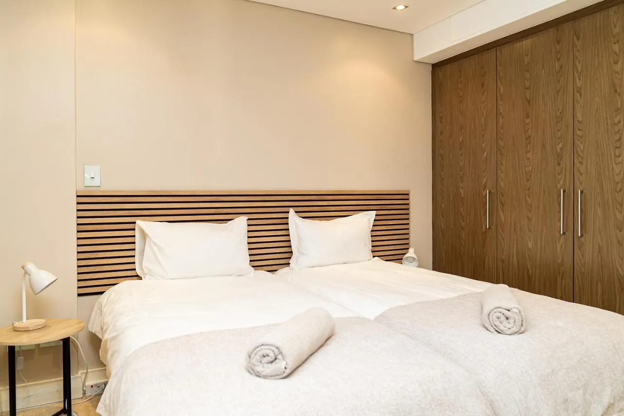 Panoramic Ocean View Beachfront Top Floor 2 Bed, Big Bay- 212 Eden On The Bay Bloubergstrand