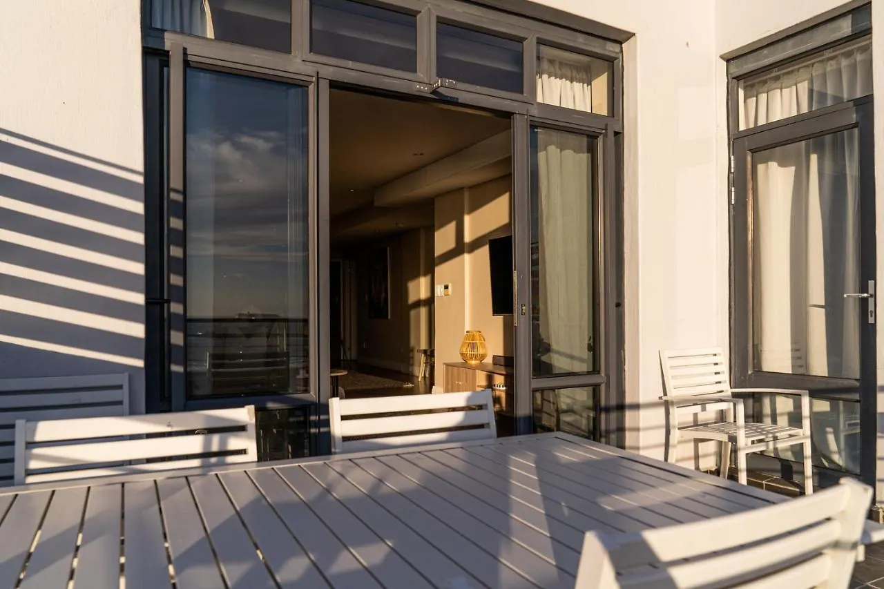 Panoramic Ocean View Beachfront Top Floor 2 Bed, Big Bay- 212 Eden On The Bay Bloubergstrand