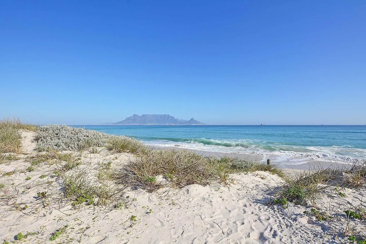 Appartement Panoramic Ocean View Beachfront Top Floor 2 Bed, Big Bay- 212 Eden On The Bay Bloubergstrand